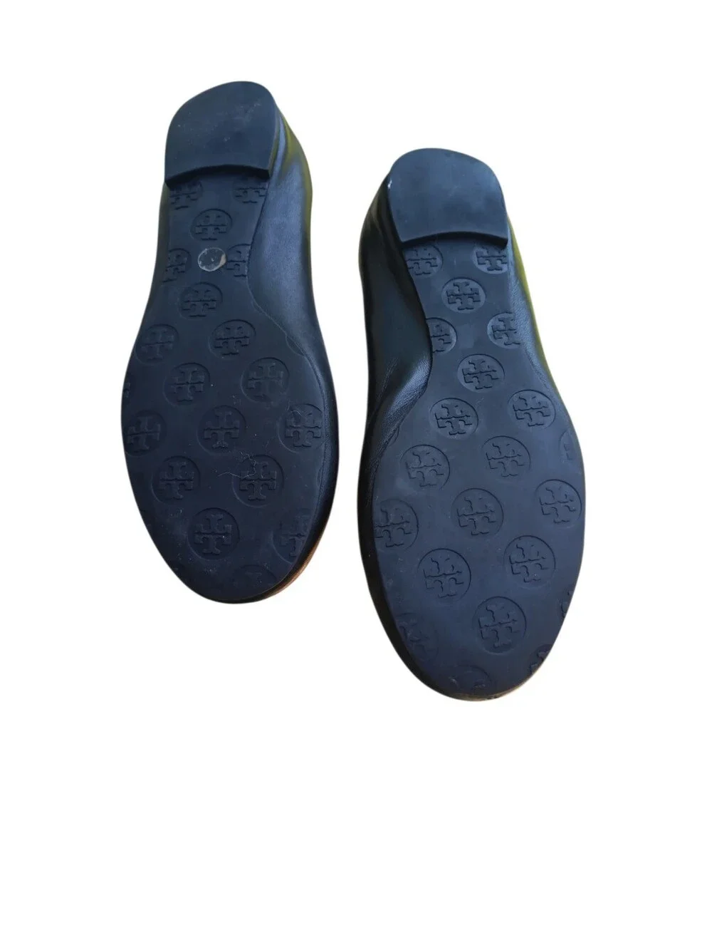 Tory Burch Black Ballet Flats Size 8 Very Good Condition.